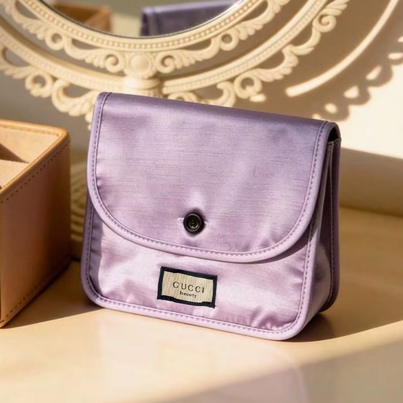 Sac de rangement en satin Gucc - Women Bags Gucci avis et prix